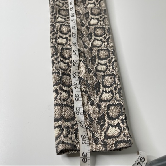 Good American Good Legs Snake High Waist - Picture 6 of 11